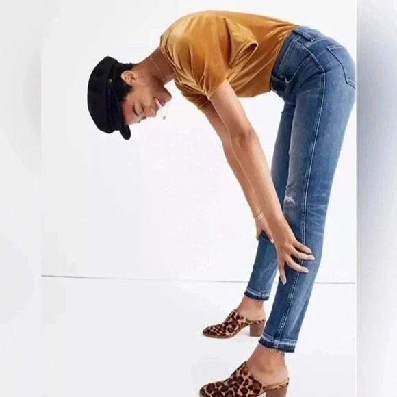 Madewell 9” High Rise  Skinny Jeans in York Wash Rip and Repair Edition Size 25 - Picture 2 of 10